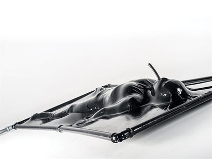 Mister B Vac Rack – Vakuumbett für extreme Latex-Erfahrungen
