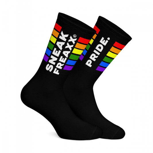 Schwarze Socken SNEAK PRIDE - Zeige Deinen Stolz in stilvollem Design
